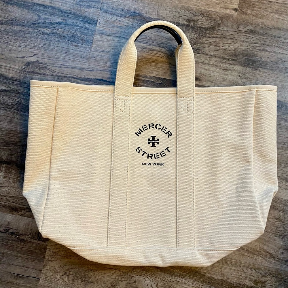 Tory Burch Tote NWOT